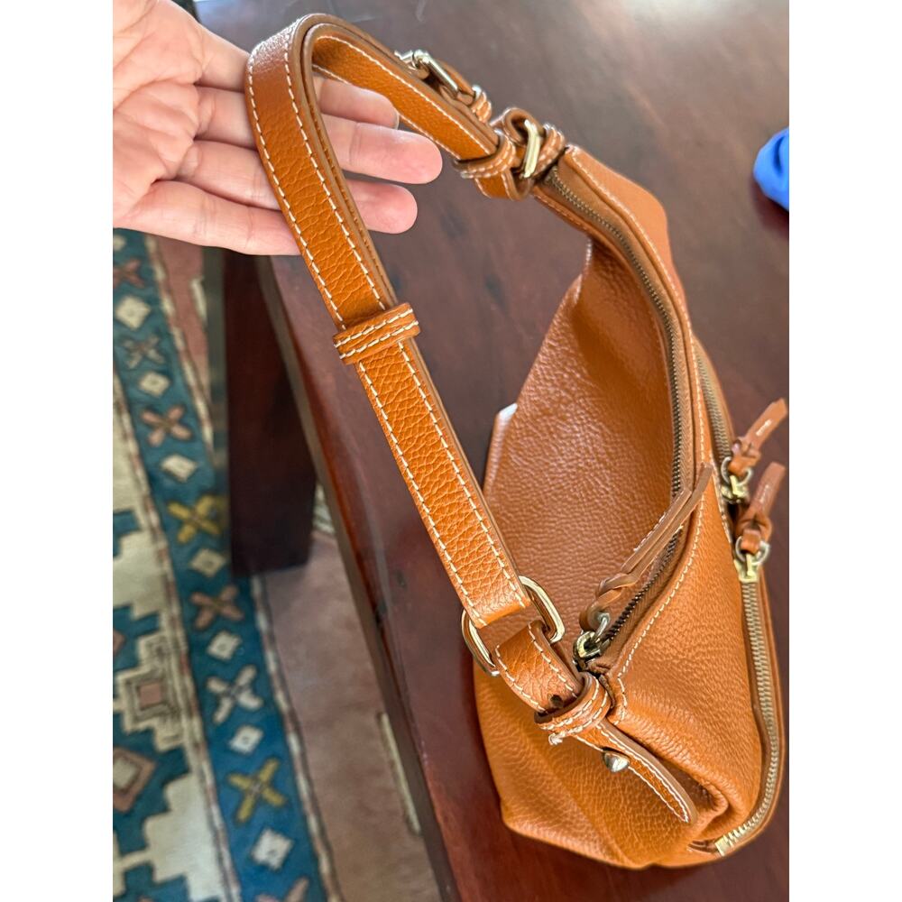 DOONEY & BOURKE Dillen pebble grain leather medium 2 zipper pocket purse in sand - Picture 5 of 13
